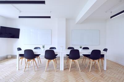 Optimiser la Conception des Espaces de Bureau et les Coûts d'Aménagement en Belgique : Guide 2025