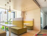 Bureaux à louer dans Administrateur bénéficie d’espaces de travail, de services et d’assistance pour mieux travailler.