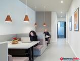 Bureaux à louer dans Administrateur bénéficie d’espaces de travail, de services et d’assistance pour mieux travailler.