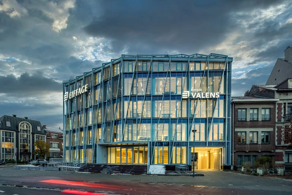 The Source: le bureau intelligent et durable d'Eiffage à Bruxelles établit de nouvelles normes pour les espaces de travail professionnels