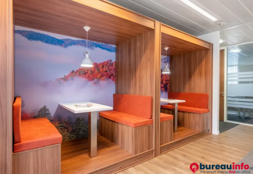 Bureaux à louer dans South Center Titanium