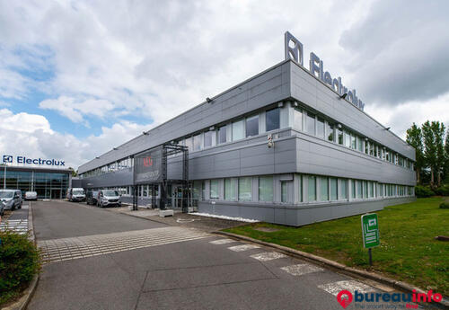 Bureaux à louer dans FUSEE 40 / RAKET 40   +0
