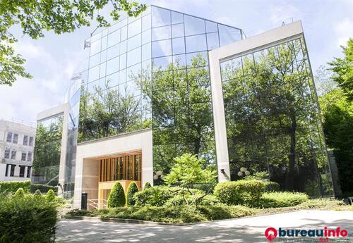 Bureaux à louer dans SOUVERAIN 24   +5