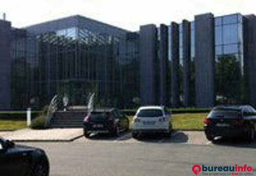 Bureaux à louer dans NEW TECH CENTER    +2