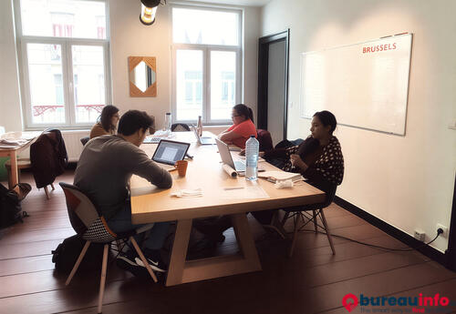 Bureaux à louer dans 1USUAL Espace de coworking