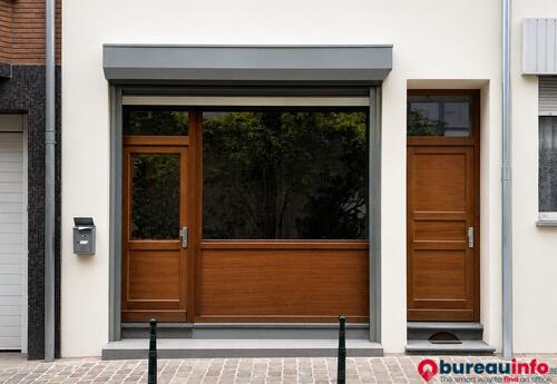 Bureaux à louer dans Bureau/commerce 53m² avec terrasse et sous-sol