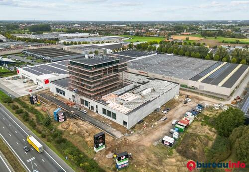 Bureaux à louer dans Bureau à louer 1476 m² - Waregem