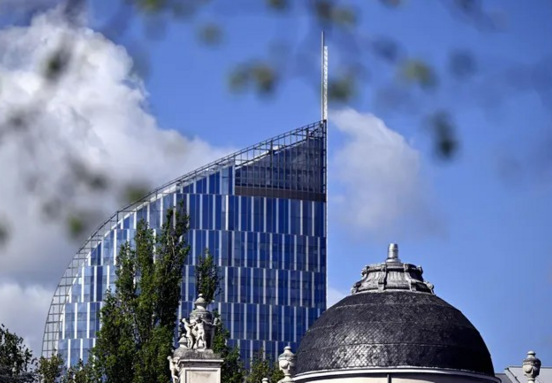 Opportunités immobilières en Belgique: la centralisation des bureaux du SPF Finances libère des espaces stratégiques