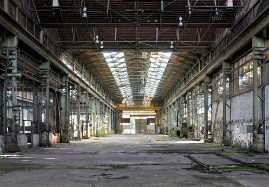 Tournai: un complexe d’affaires mixte innovant mêlant bureaux modernes et ateliers flexibles sur le site des Ateliers Louis Carton