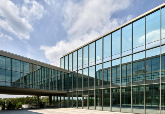 Nova One: Le fleuron anversois des pôles intégrés bureaux et industriels redéfinit l'espace de travail