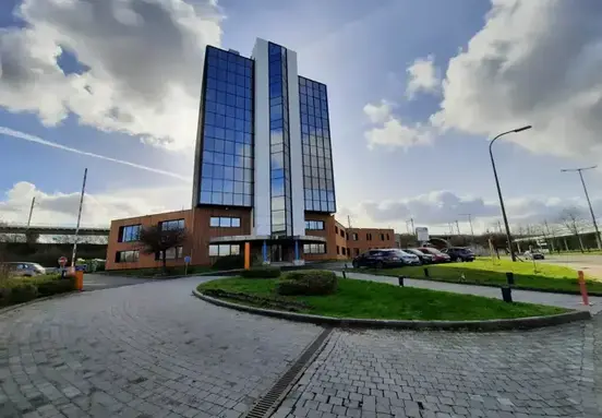 Bureau de 626 m² à louer à Anderlecht