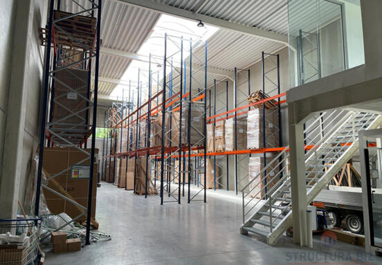 Entrepôt de 481 m² à louer à Fernelmont